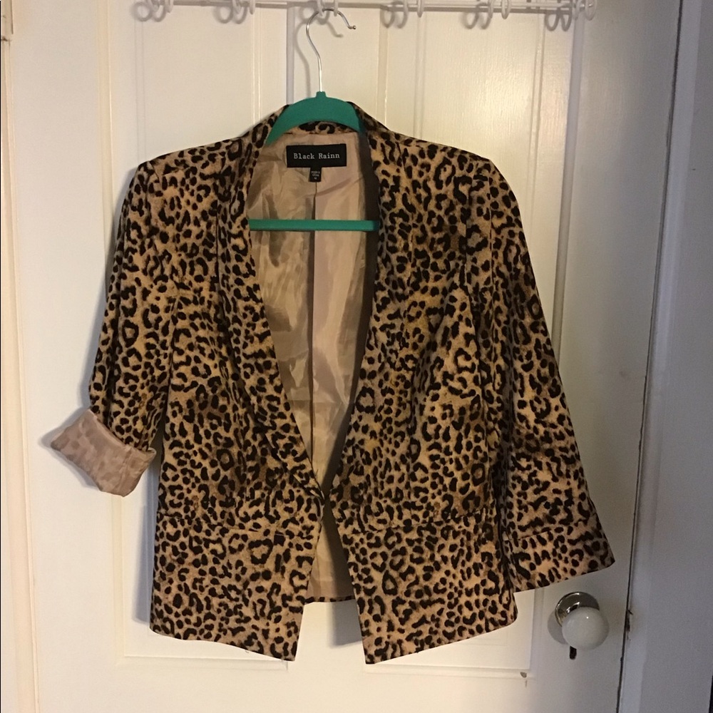 Trendy leopard print tuxedo jacket size M